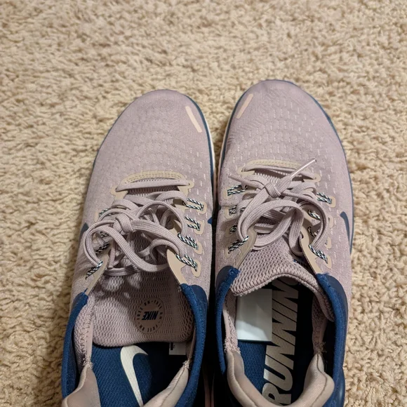 Nike Free Run 2018 Blue and Gray Running Shoes - Picture 3 of 5